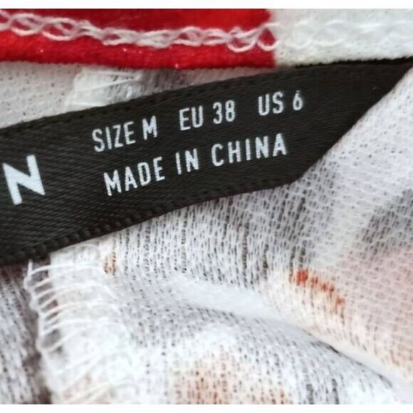 SHEIN RED & WHITE PUFF SLEEVE SLIT BACK FLORAL DRESS SZ.M EUC. - Picture 11 of 13